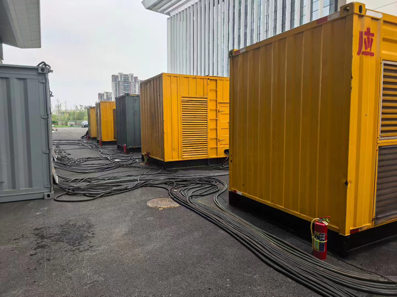 科尔沁右翼中不同季节柴油发电机组保养有哪些注意事项?